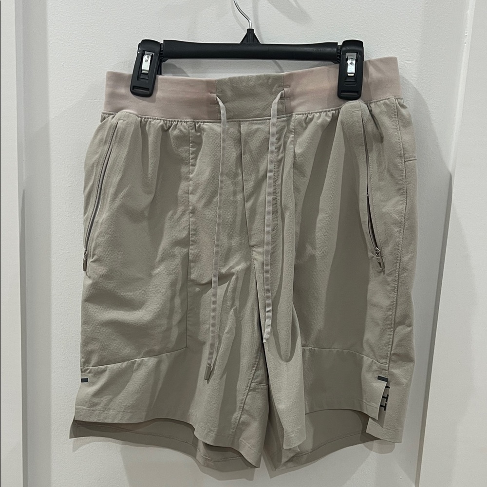 Lululemon Athletica Men's Beige Athletic Shorts